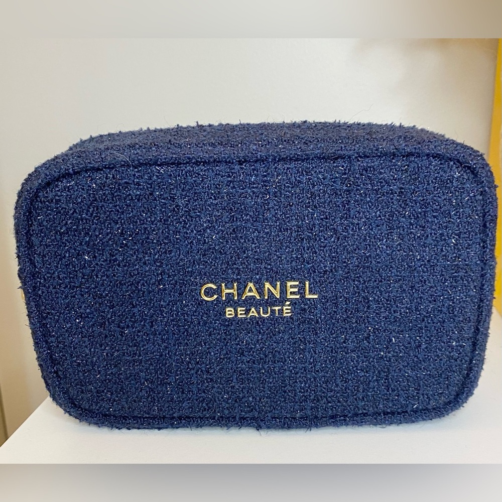 Chanel Beaut’e Line Blue Tweed Makeup Bag Pouch, NEW/ no box